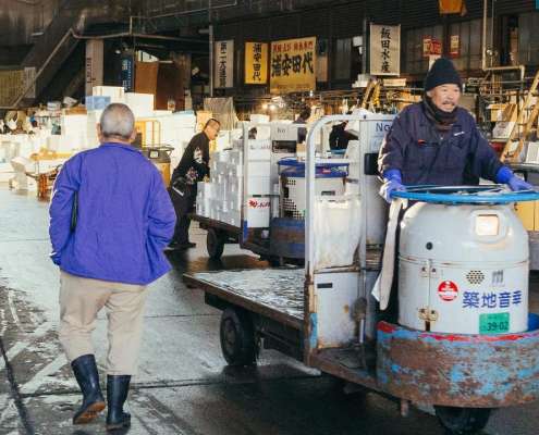 The Value Of Traditional Distribution Channels For Growing Brands | Mr. Checkout